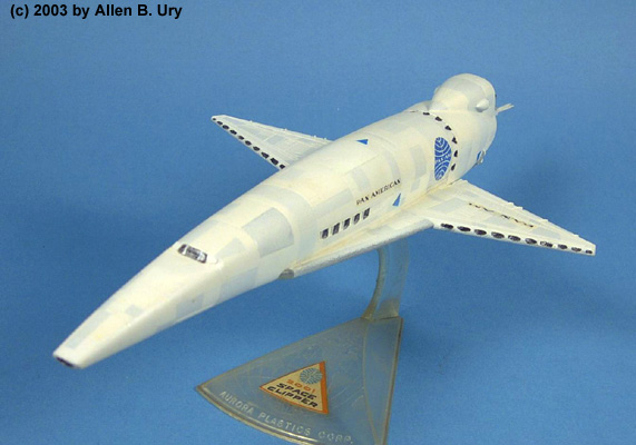 Pan Am Space Clipper 1:144 Model Kit by Aurora